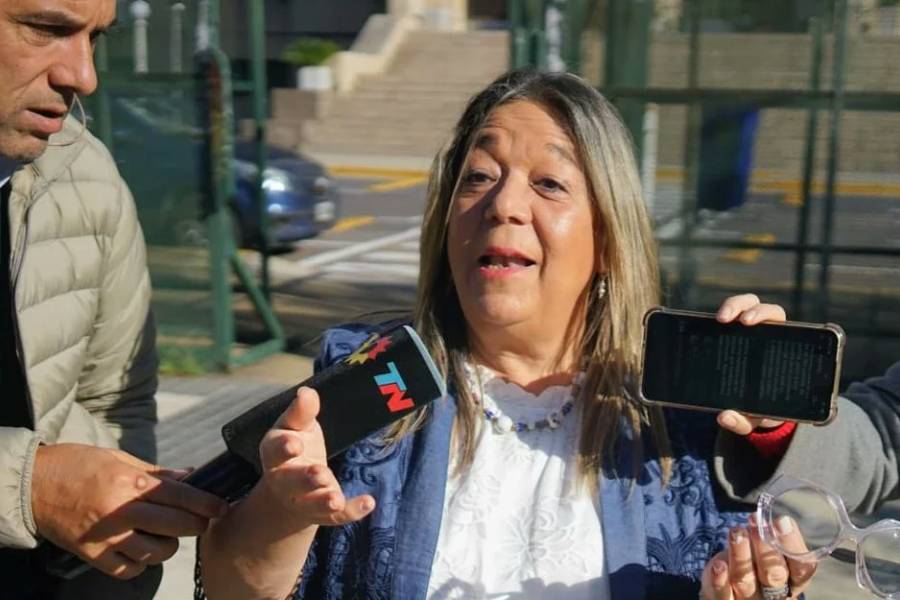 La explicación de la escribana de Manuel Adorni sobre la compra de departamentos del funcionario