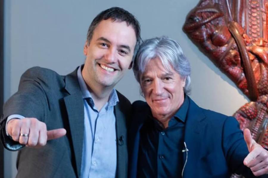 Los detalles de los contratos que la productora del amigo de Adorni firmó con la TV Pública