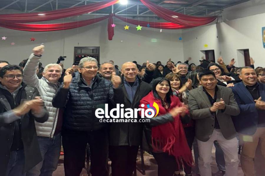 Oscar Castillo: “Hoy mucha gente vota a uno no porque lo quiera, sino porque no quiere que gane otro”