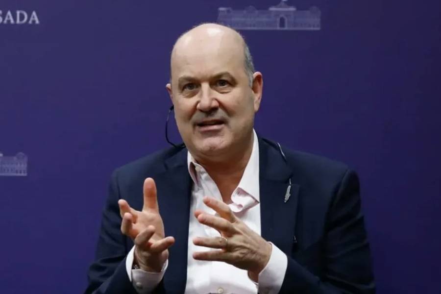 Sturzenegger afirmó que el Gobierno busca alcanzar los niveles salariales de Japón y Polonia