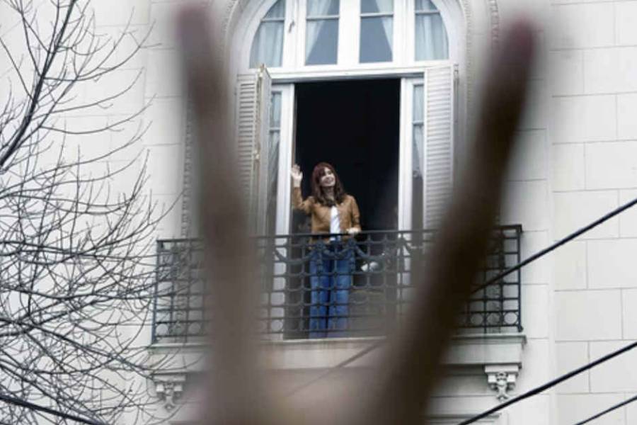 Causa Vialidad: fiscal pide decomisar el departamento donde Cristina está detenida