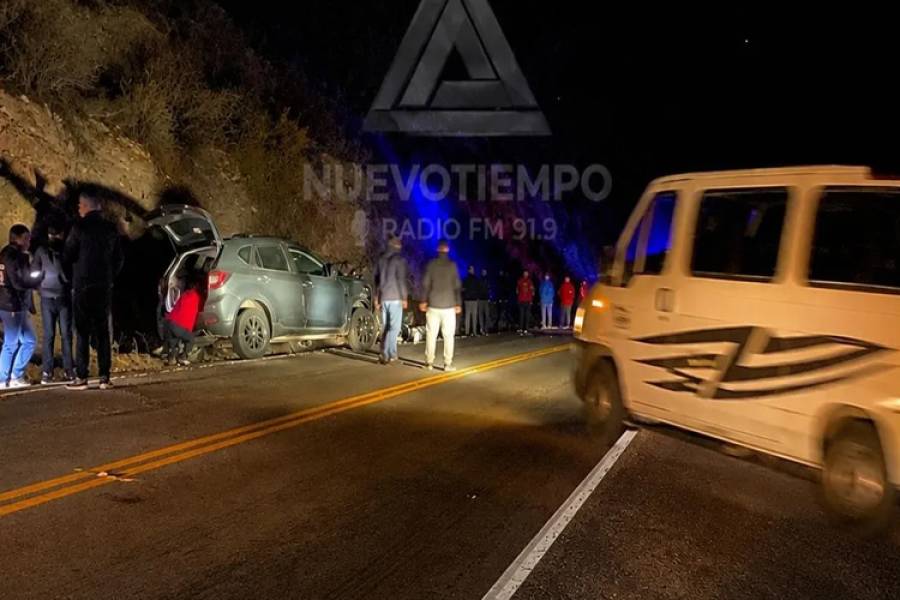 Un muerto y siete heridos tras colisionar dos vehículos en La Cébila