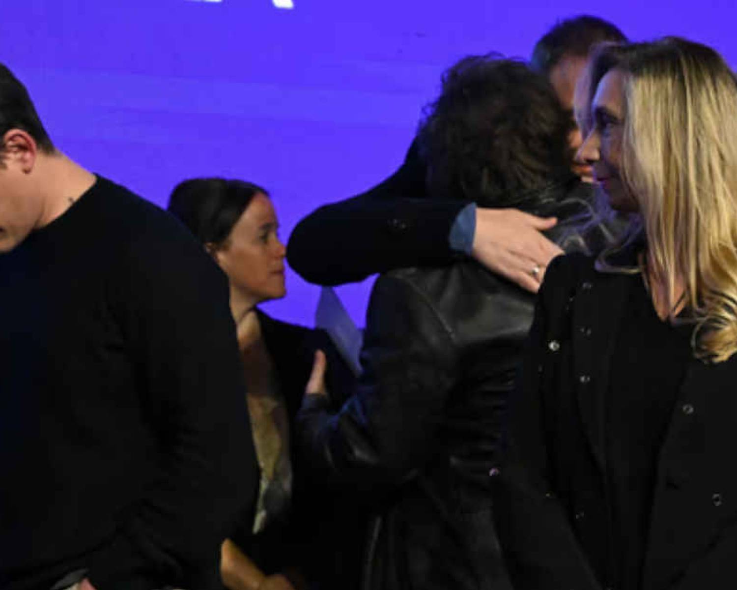 Integrantes del Gobierno piden la intervención de Milei ante la escalada entre Santiago Caputo y los Menem