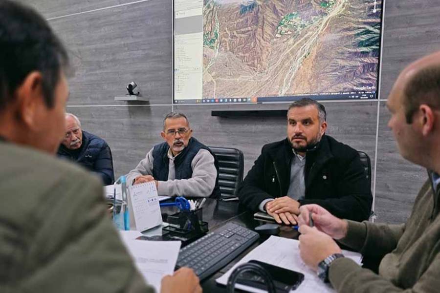 Acuerdo para el desarrollo de obras viales en Andalgalá