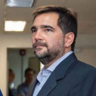 Hallan más de US$650.000 y drogas en un allanamiento al ex titular de ARSAT y ORSNA