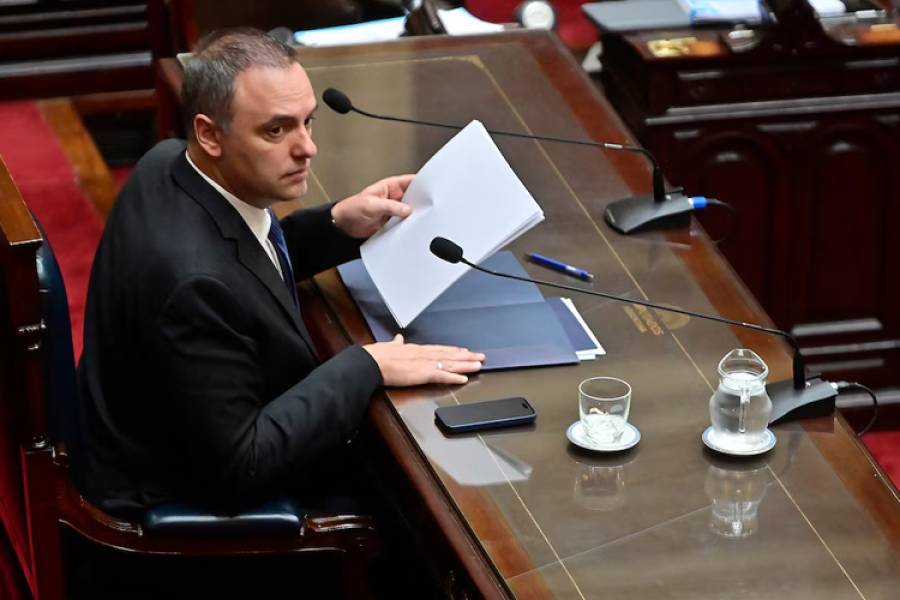 El peronismo en el Senado apura una sesión única para interpelar y votar la destitución de Adorni