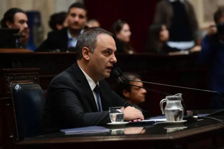 Manuel Adorni confirmó que asistirá al Senado el próximo 2 de julio