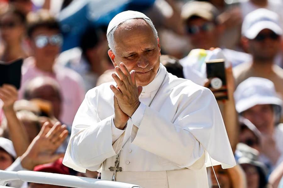 El papa León XIV elogió el acuerdo entre EEUU e Irán y reclamó “caminos de diálogo” para Ucrania