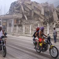 El gobierno de Venezuela elevó la cifra de víctimas de los terremotos a 164 muertos y 971 heridos