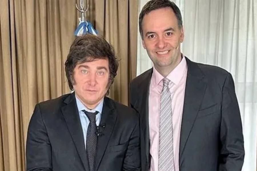 Manuel Adorni canceló su agenda tras la promesa de Javier Milei de 