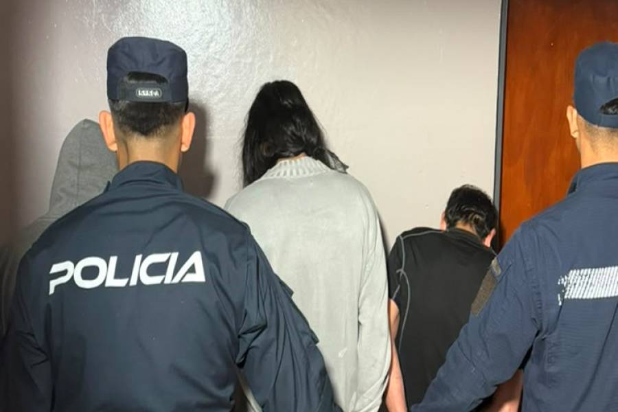 Saquearon una vivienda, huyeron y cayeron tras un operativo cerrojo