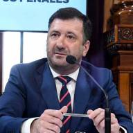 Kueider volverá a presentarse ante la Justicia de Paraguay por “presunto lavado de dinero