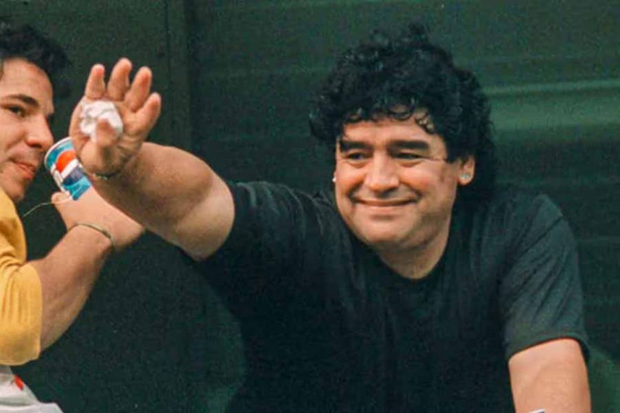 Maradona “fue al baño” la noche anterior a su muerte: la declaración clave del enfermero Ricardo Almirón