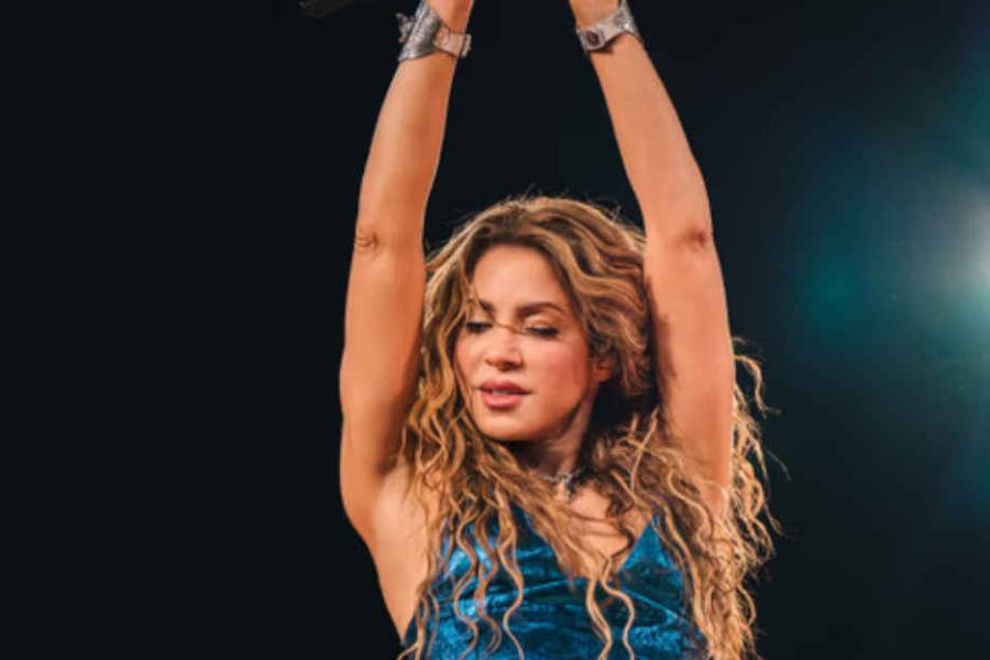 Shakira celebra los 25 años de “Whenever, Wherever”