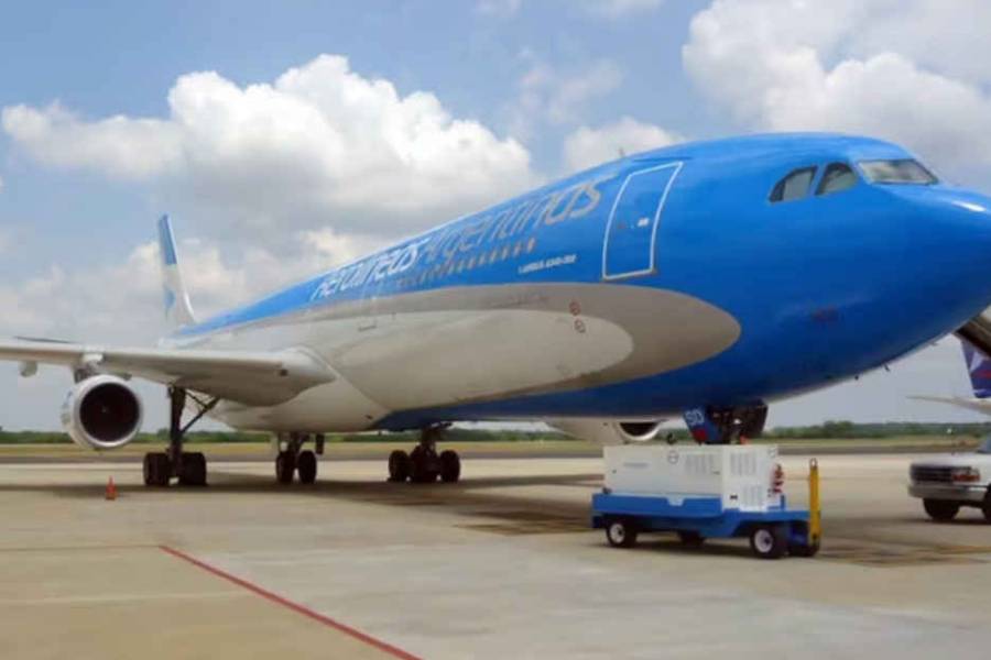 Aerolíneas Argentinas confirmó nuevos vuelos para el verano a Curazao, Cartagena y Brasil