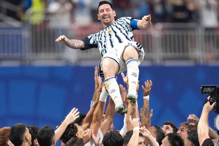 Lionel Messi llegó a la Argentina para disputar su último partido con la Selección argentina