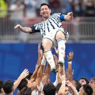 Lionel Messi llegó a la Argentina para disputar su último partido con la Selección argentina