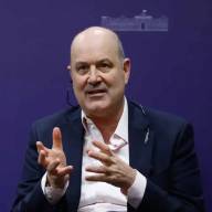 El Gobierno y una nueva apuesta por los despidos que genera tensión interna