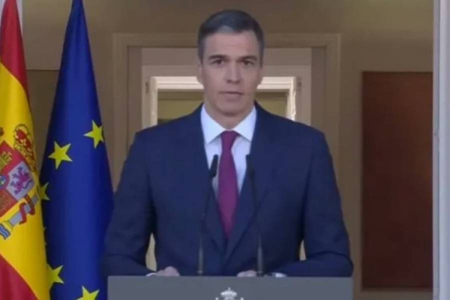 Pedro Sánchez anunció que seguirá al frente del Gobierno español